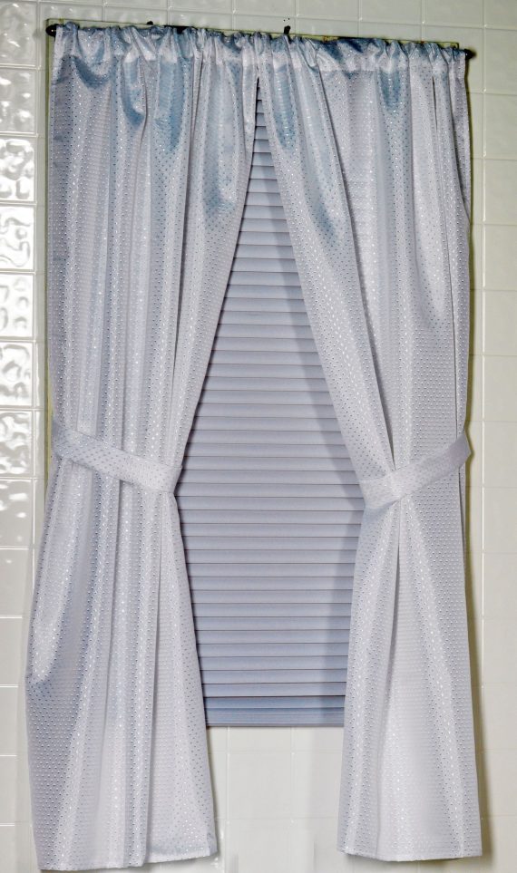 Lauren Diamond-Piqued Bathroom Window Curtain - Image 10