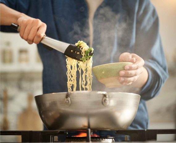 Joseph Joseph Elevate Fusion 2-piece Stainless-steel Tong Set - Image 4