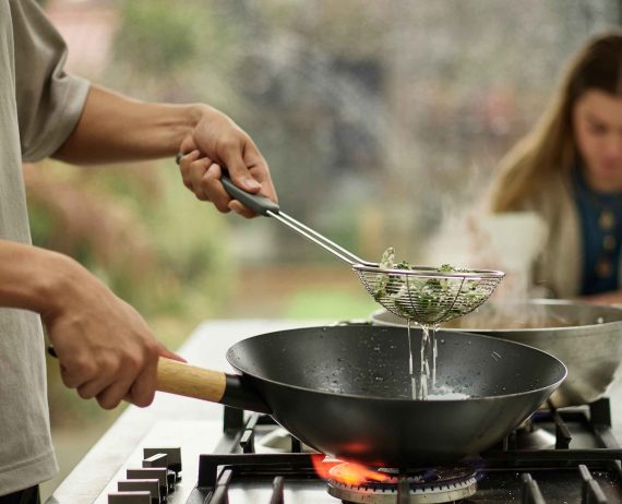 Joseph Joseph Nest Fusion 3-piece Black Wok Utensil Set - Image 5