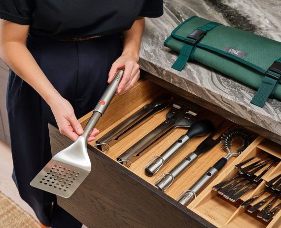 Joseph Joseph GrillOut 4-Piece Stainless-Steel BBQ Utensil Set with Storage Case - Image 4