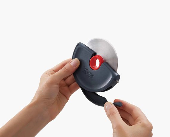 Joseph Joseph Disc Easy-clean Gray Pizza Cutter - Image 6