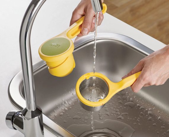 Joseph Joseph Helix Yellow Citrus Juicer - Image 5