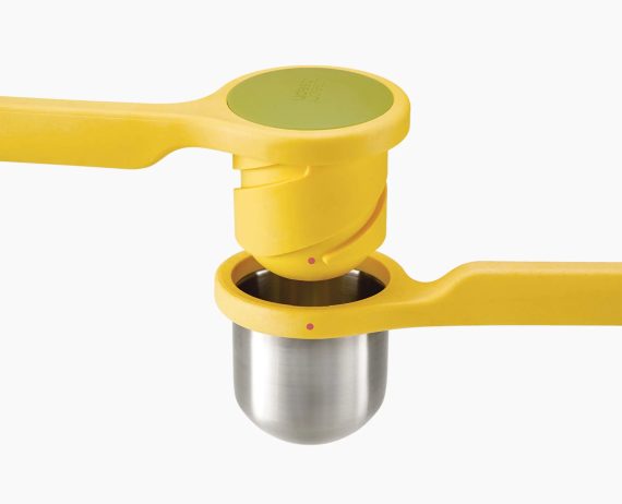 Joseph Joseph Helix Yellow Citrus Juicer - Image 6