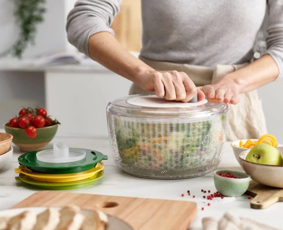 Joseph Joseph Multi-Prep 4-piece Multicolour Salad Preparation Set - Image 3