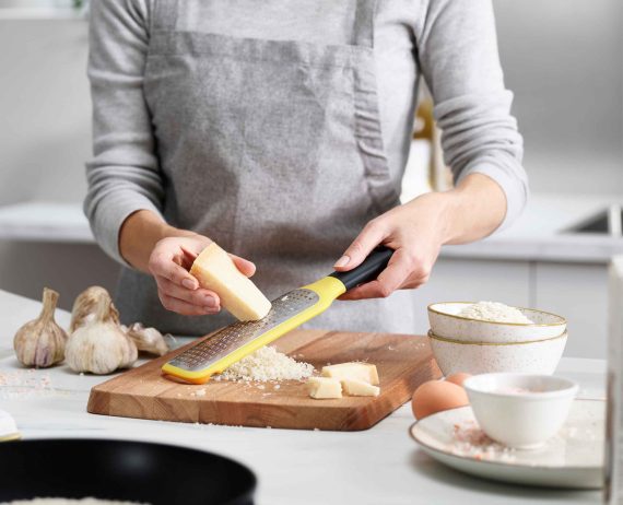 Joseph Joseph GripGrater Yellow Coarse Paddle Grater - Image 3