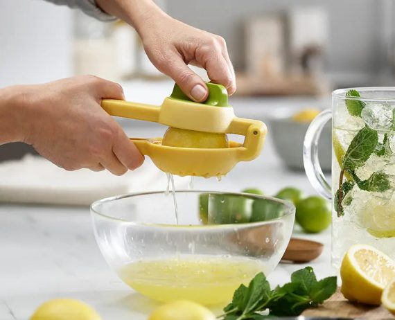 Joseph Joseph JuiceMax Dual-action Yellow Citrus Press - Image 2