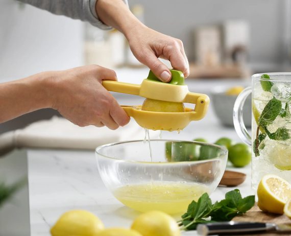 Joseph Joseph JuiceMax Dual-action Yellow Citrus Press - Image 3
