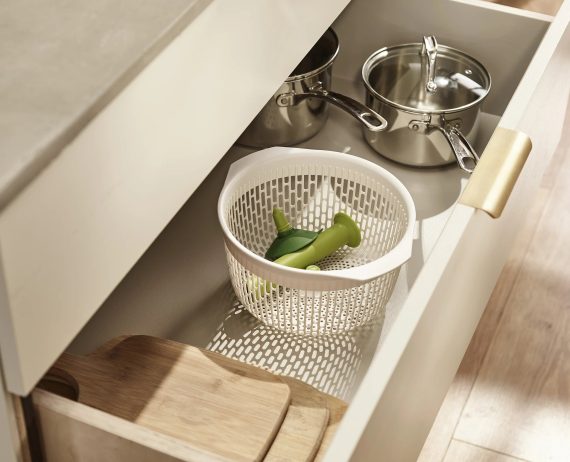 Joseph Joseph Spindola Green In-sink Salad-spinning Colander - Image 8