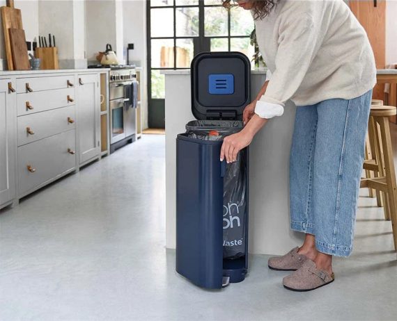 Joseph Joseph Porta 40L Easy-empty Blue Step Trash Can Starter Set - Image 2