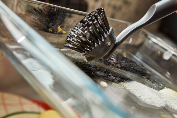 Joseph Joseph SinkTech Dish Brush & Sponge Set with Steel Stand - Image 4