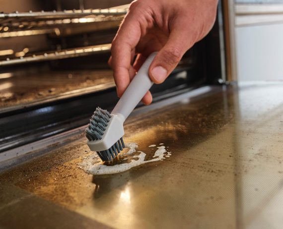 Joseph Joseph CleanTech 3-in-1 Spot Cleaning Tool - Image 5