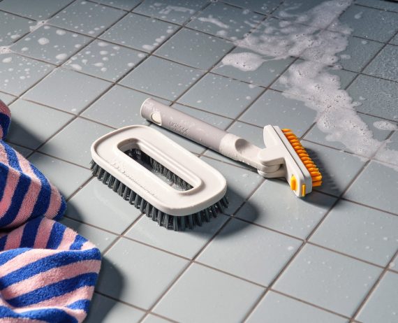 Joseph Joseph CleanTech 2-in-1 Tile Scrubber Tool - Image 2