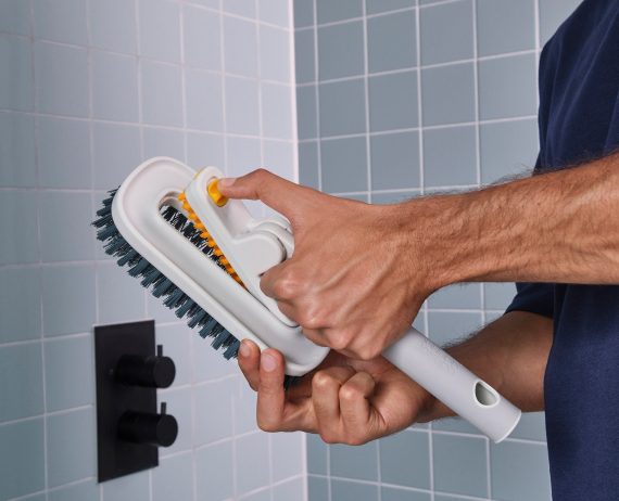 Joseph Joseph CleanTech 2-in-1 Tile Scrubber Tool - Image 3
