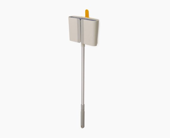 Joseph Joseph CleanTech Wall-Mounted Broom