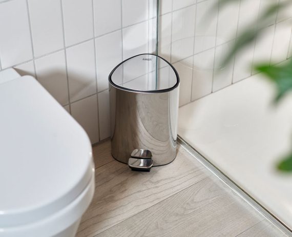 Joseph Joseph EasyStore Luxe 5L Stainless-steel Pedal Trash Can - Image 2