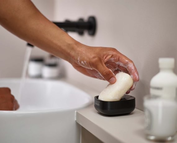 Joseph Joseph Slim Compact Matt Black Soap Dish - Image 3
