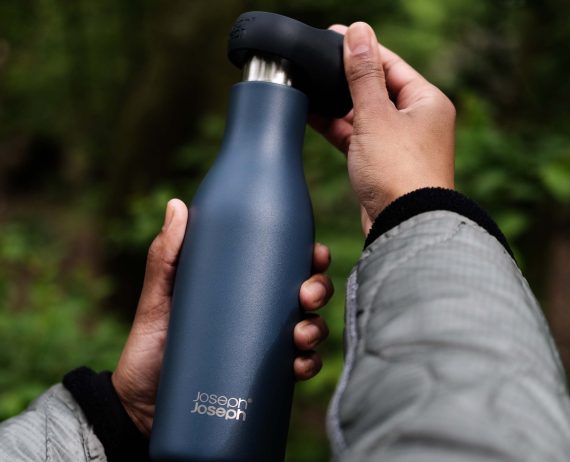 Joseph Joseph Loop 500ml Stainless-steel Blue Vacuum Insulated Water Bottle - Image 3