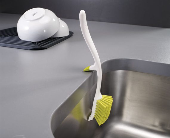 Joseph Joseph Edge Green Washing Up Brush - Image 2