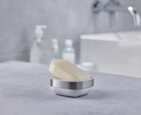 Joseph Joseph Slim Compact Stainless-steel Soap Dish - Image 3