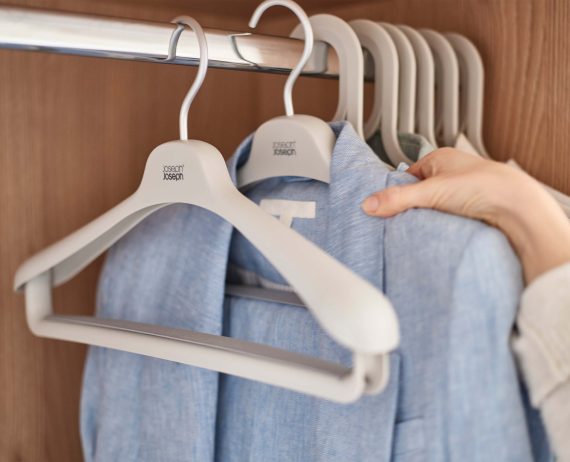 Joseph Joseph Orderly Set of 2 Ecru Suit & Coat Hangers - Image 3