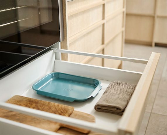 Joseph Joseph Nest Bake Non-Stick Small Blue Baking Sheet - Image 2