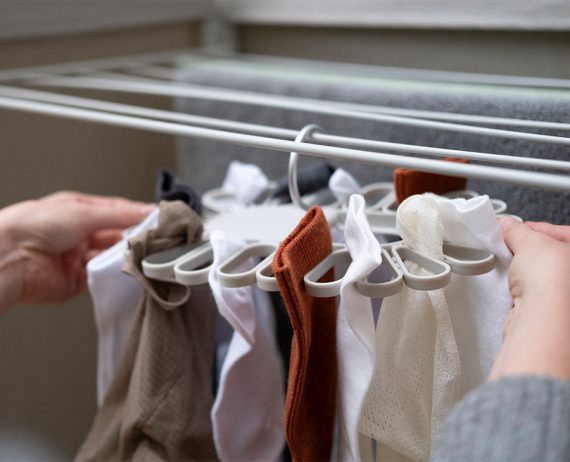 Joseph Joseph Petal 22-piece Quick-grip Ecru Drying Hanger - Image 2